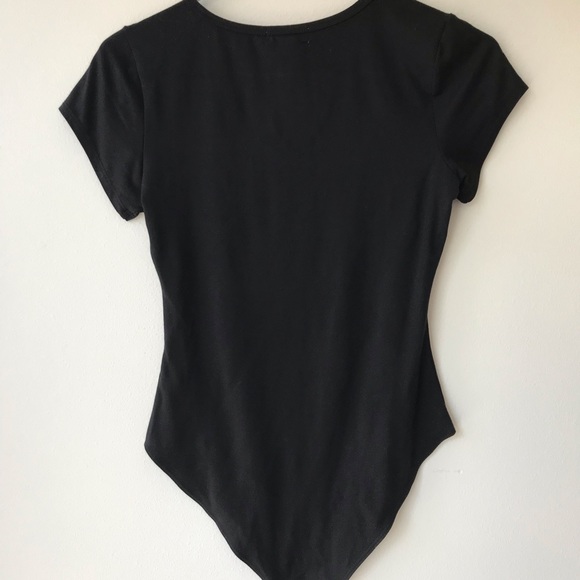 Black Bodysuit with keyhole detail - Picture 3 of 5